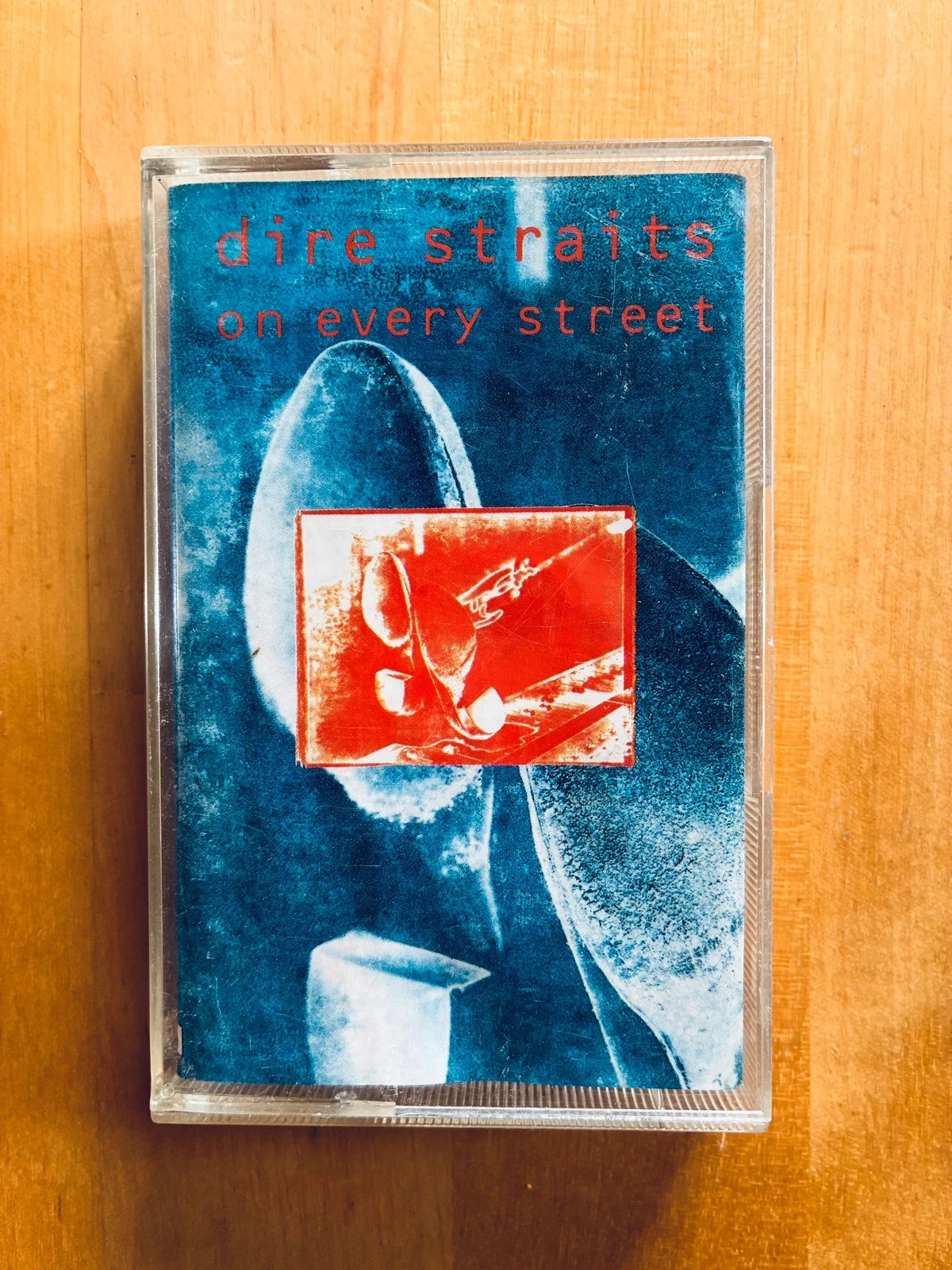 Cassette audio Dire Straits On every streets.